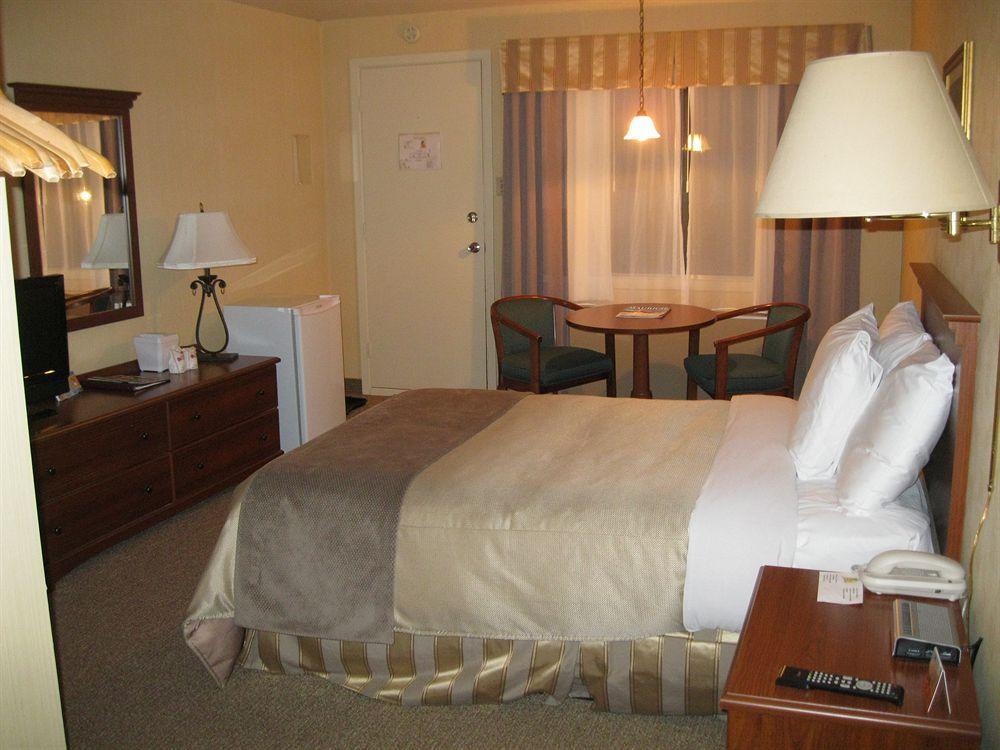 Hotel-Motel Coconut Trois-Rivieres Exterior photo
